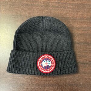 New Black warm Beanie with tags